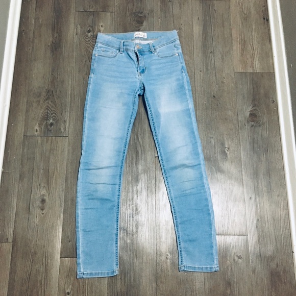 Light washed jeans - Picture 2 of 3